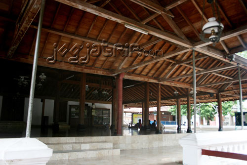 masjidkotagede (2).jpg